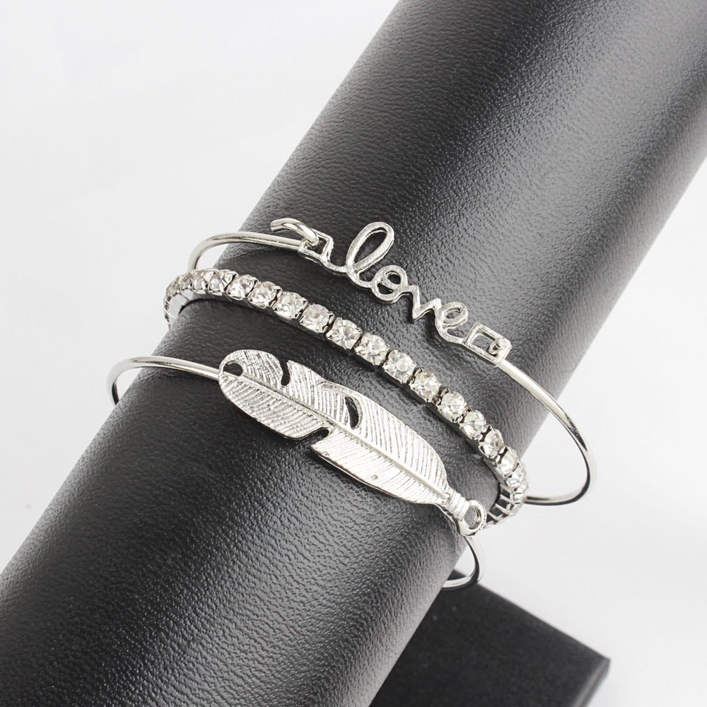 欧美跨境热卖款手饰 简约个性镶钻树叶love三件套装手镯手链