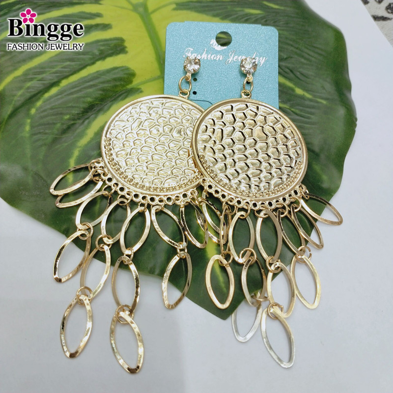 2019年新款欧美外贸夸张气质潮人耳饰网红夜店女款长款性感耳坠