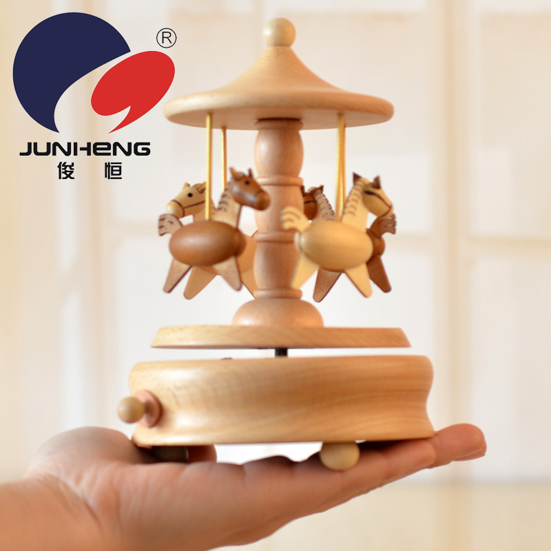 直销现货欧式情人节礼物旋转木马天空之城音乐盒八音盒个性可定制