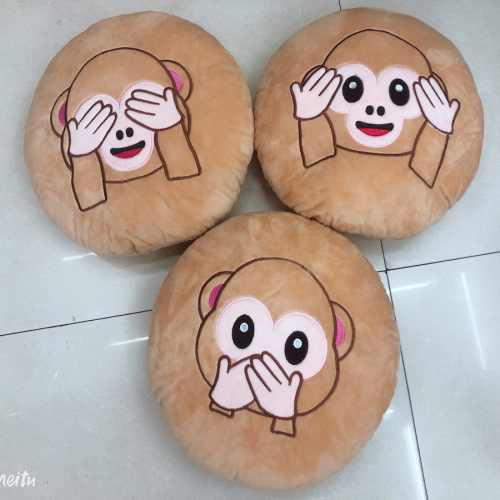 youge expression monkey plush pillow cushion without looking， listening， not listening， creative pillow， creative pillow， pillow