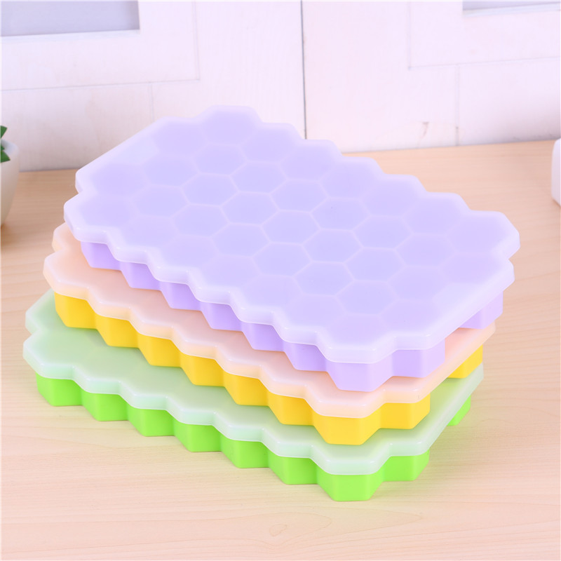 Refrigerator ice block mold homemade creative move honeycomb small lattice ice box mold made of silicone ice box cover