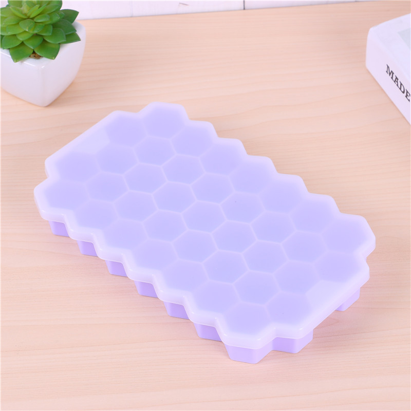Refrigerator ice block mold homemade creative move honeycomb small lattice ice box mold made of silicone ice box cover