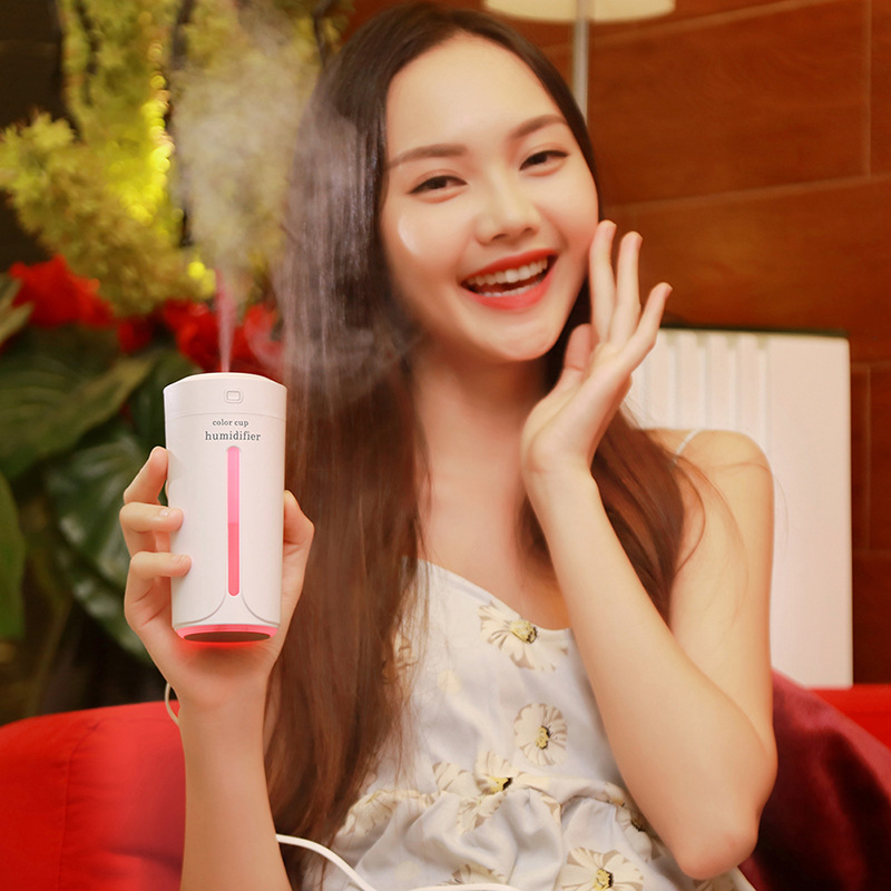 彩光杯加湿器 创意迷你车载空气净化器七彩夜灯USB雾化增湿器礼品