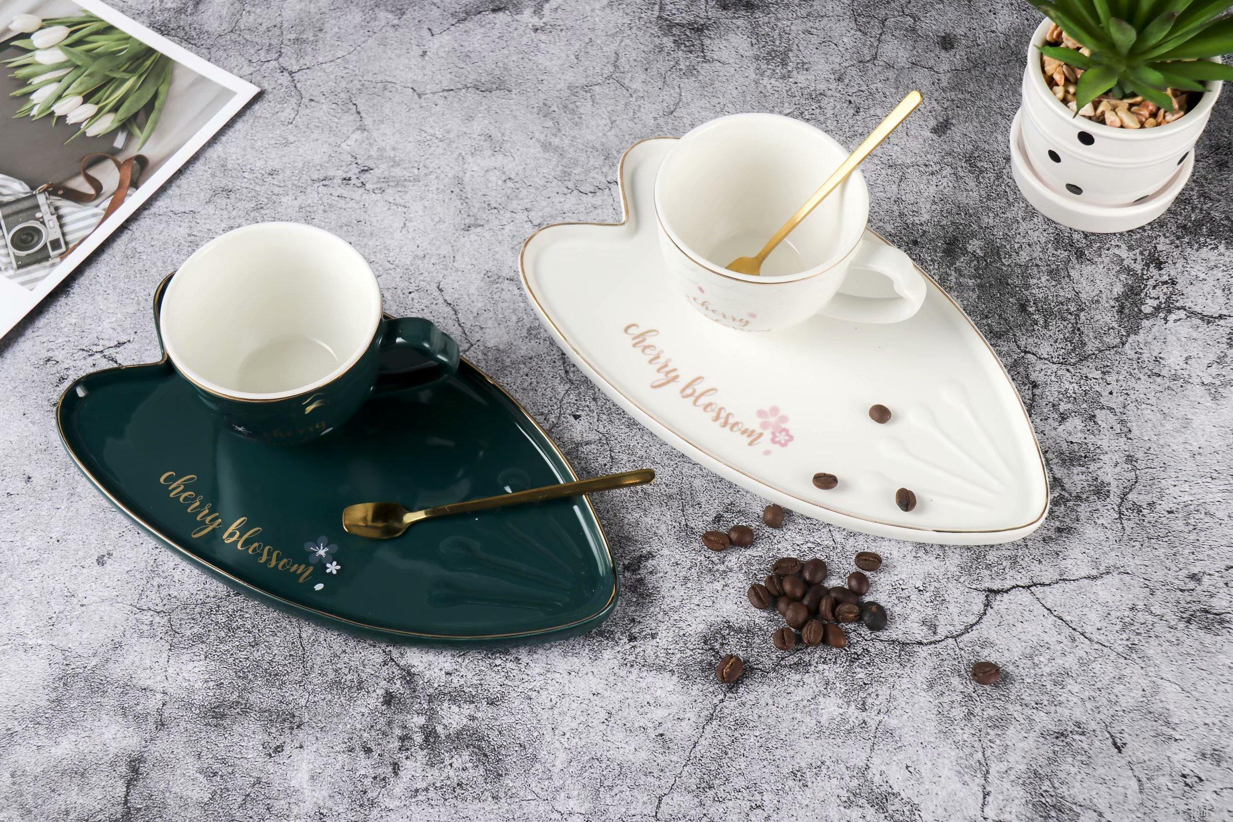 色釉描金早餐杯碟