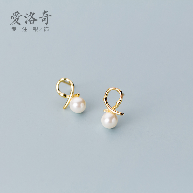 S925银耳钉女韩版小清新镂空交叉线条贝珠合成珍珠耳饰品