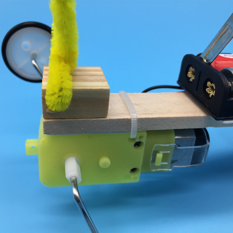 科技小制作小发明科学实验电动模型爬虫拼装机器人diy材料包批发