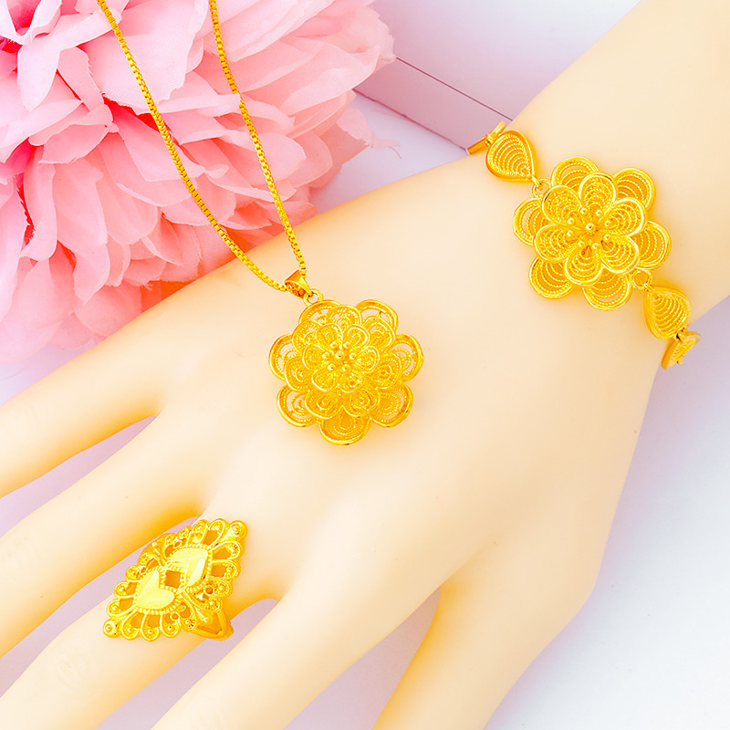 越南沙金女士爱心桃戒指黄铜镀金 花朵项链手链三件套装 结婚饰品