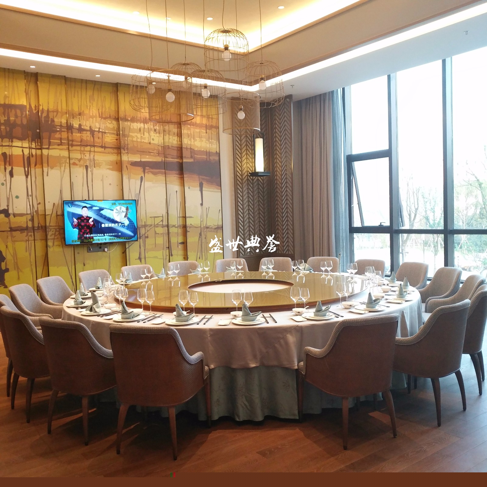 浙江开元酒店包厢电动餐桌椅定做 星级饭店简易折叠电动转盘餐桌