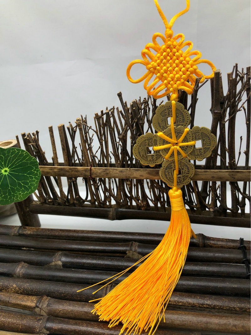 6个梅花汽车挂件 手工编织铜钱中国结挂件