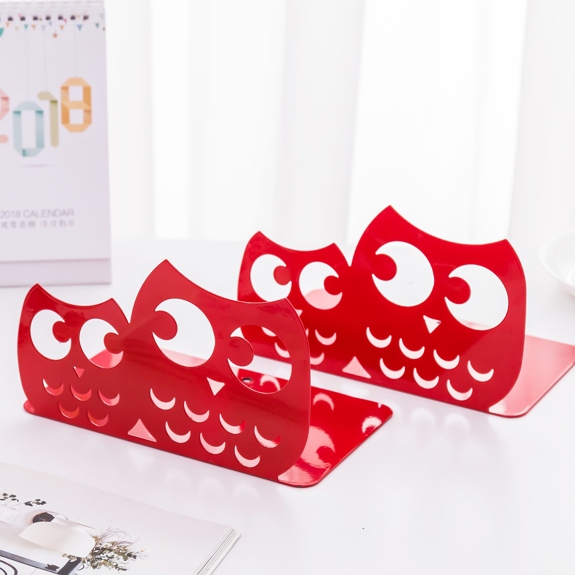 创意造型猫头鹰伸缩书立架金属折叠卡通看书架阅读书架