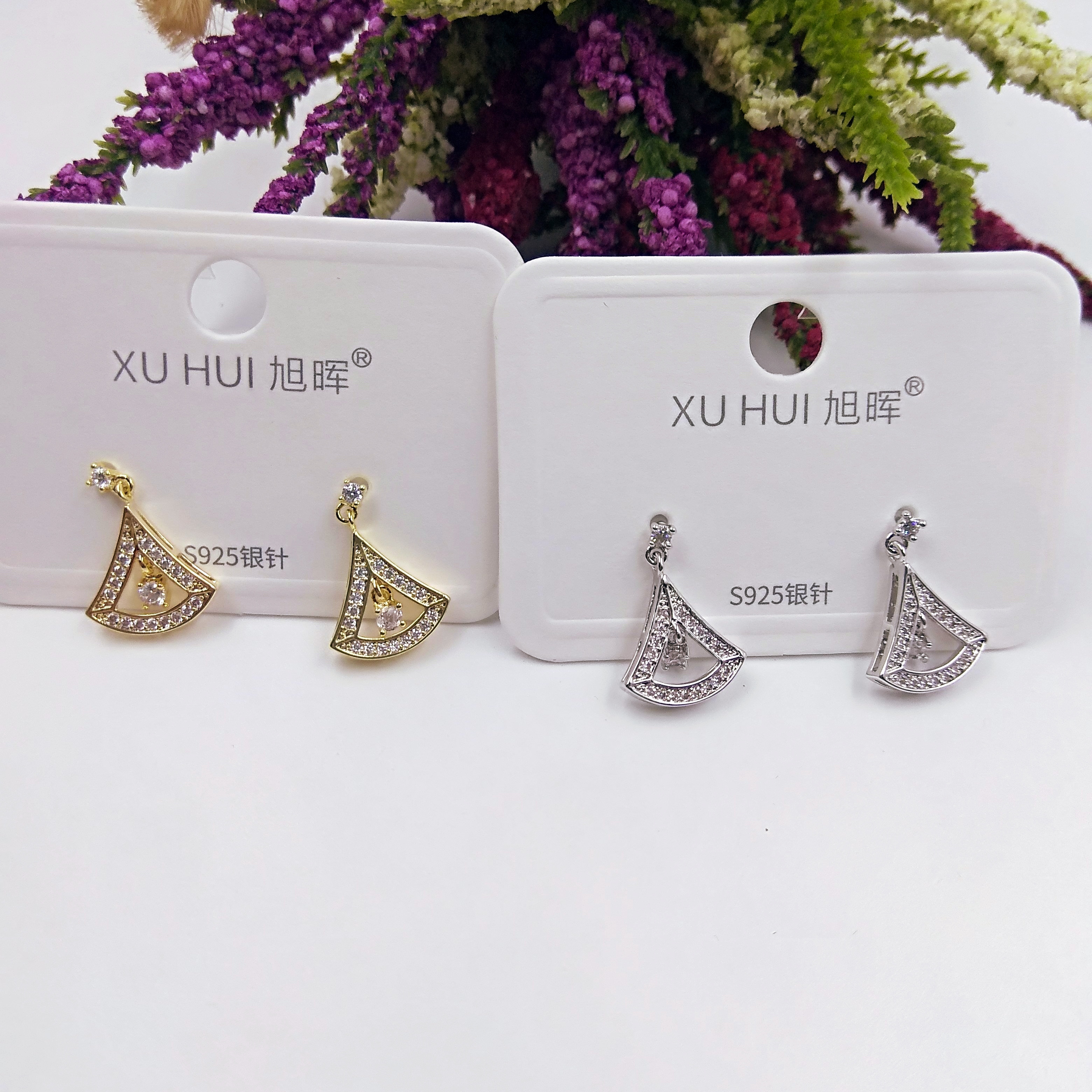义乌S925银针 扇形小耳钉 铜镀真金镶4A锆石 简约时尚高品质饰品