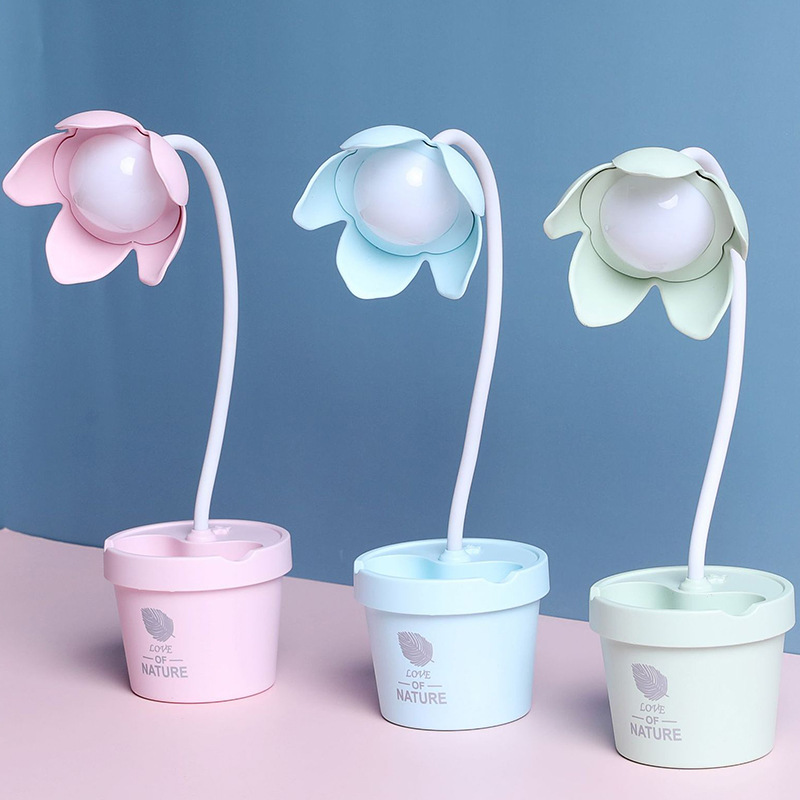 新款简约按钮式LED台灯二档调光笔筒 充电宿舍护眼阅读节能夜灯