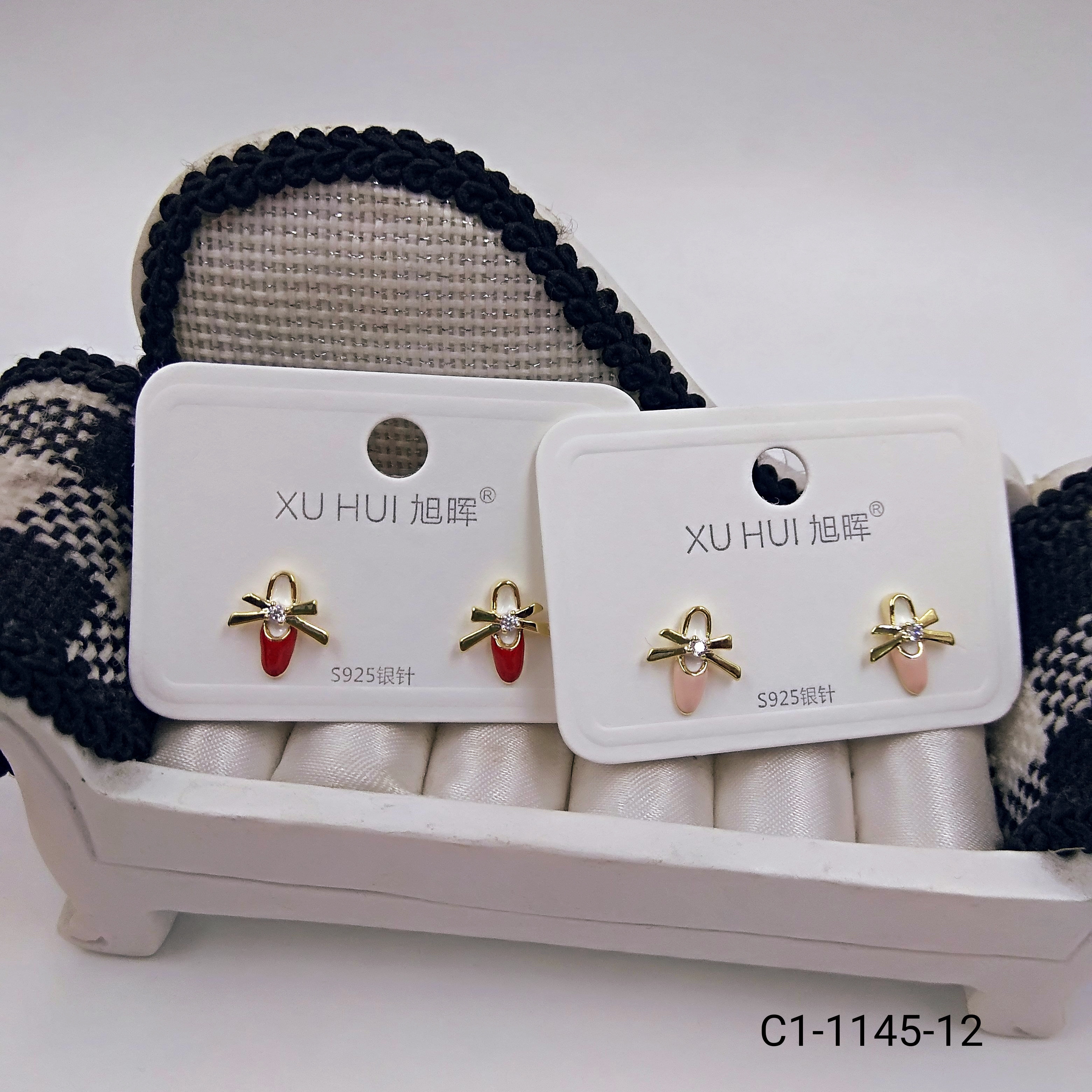 春款热销S925银针彩漆耳钉 铜镀真金镶4A锆石 简约时尚高品质饰品