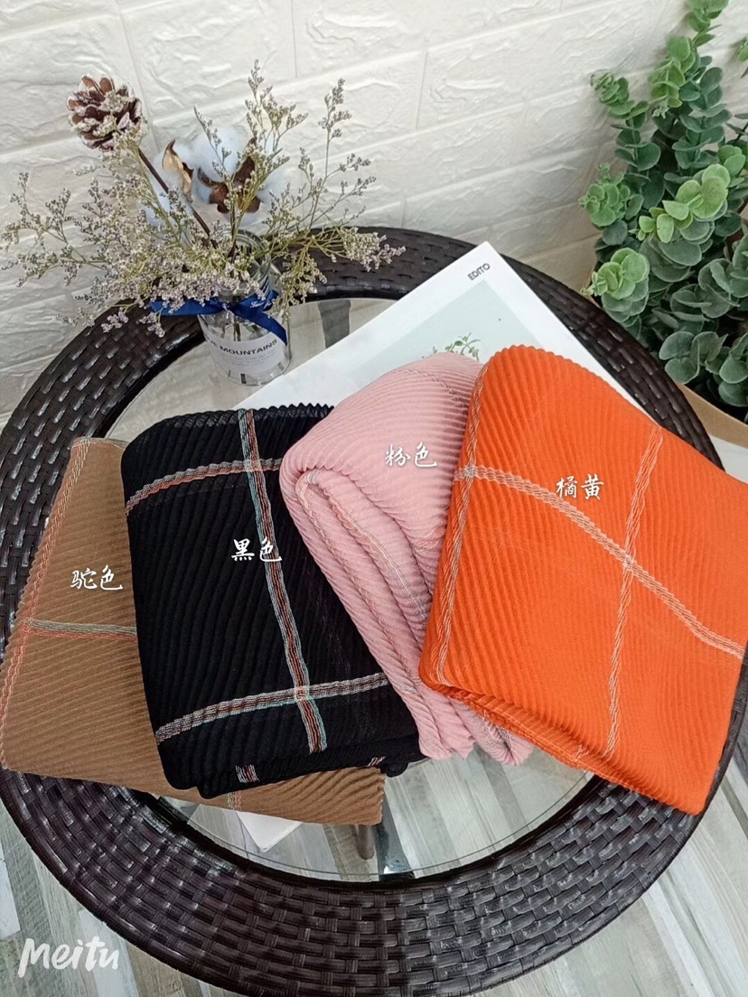 女式格子TR压皱定型外贸巴厘纱爆款围巾中东包头