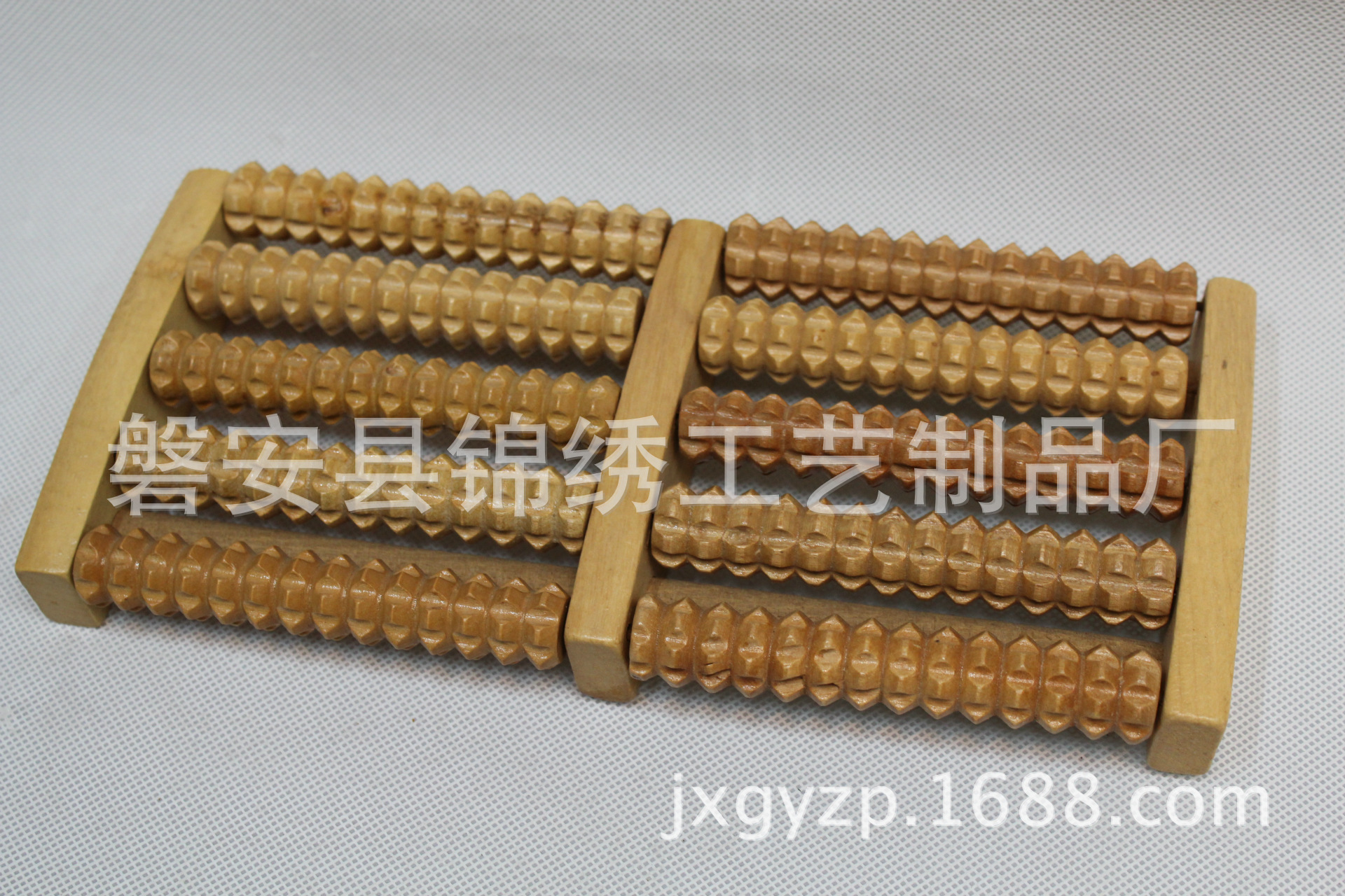 厂家直销 脚底按摩器 木制按摩器 足底按摩器 5排脚摩