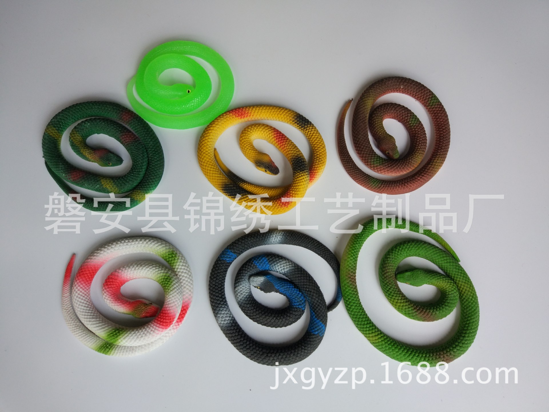 厂家直销橡胶蛇 橡胶仿真蛇 70cm 整蛊仿真玩具蛇 景区庙会热卖