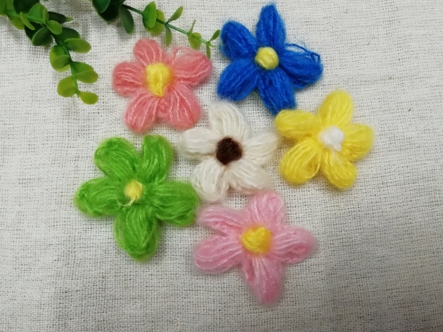 5cm mohair small flower hand crocheted