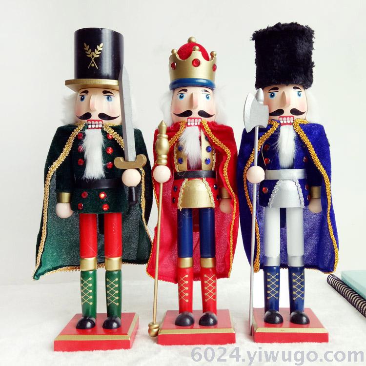 厂家直销圣诞装饰品38CM木质胡桃夹子披风款桌面装饰摆件