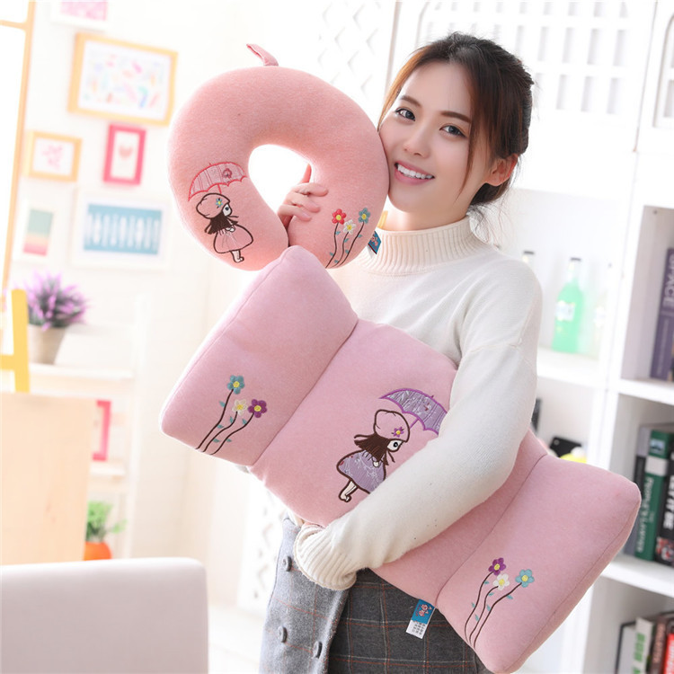 豪伟达HWD可爱浅浅菲儿U型枕颈枕腰枕腰靠办公室午睡毛绒玩具批发