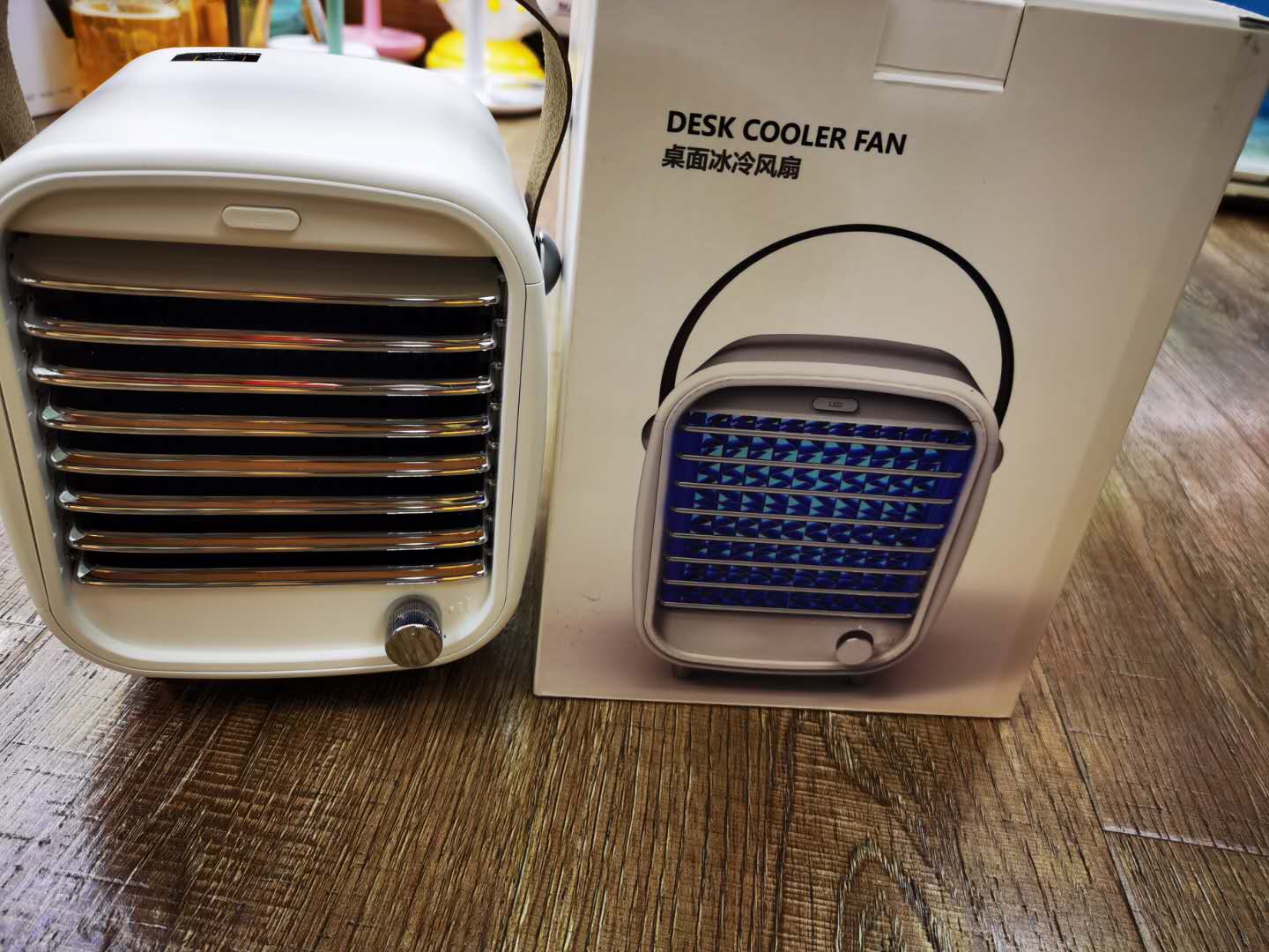 夏季新品创意桌面冷风机风扇 USB充电迷你风扇 便携式冷风机风扇