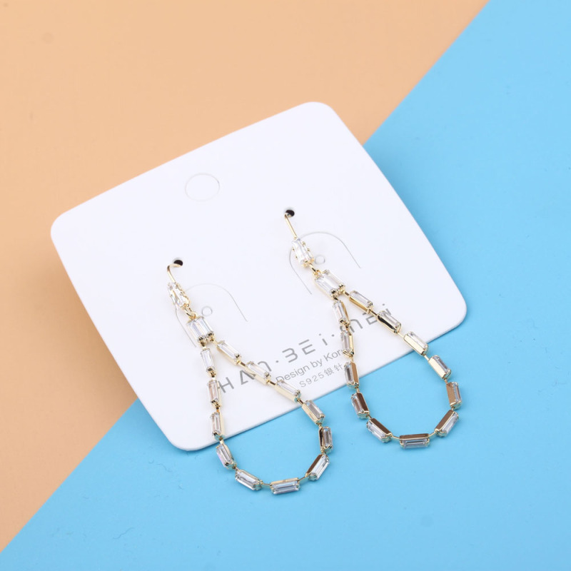 Pudding Station Boutique, trendy and popular long tassel pearl stud earrings, feminine charm earrings, and exaggerated and unique earrings pic 12