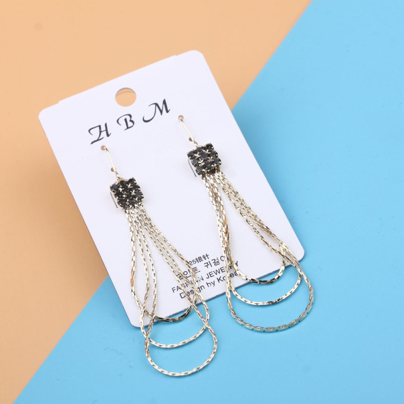Pudding Station Boutique, trendy and popular long tassel pearl stud earrings, feminine charm earrings, and exaggerated and unique earrings pic 38