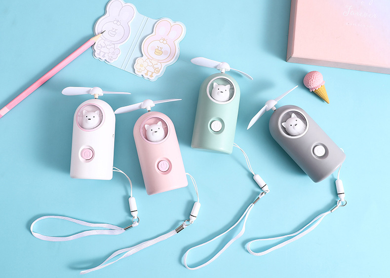 萌宠夜灯熊风扇USB充电软萌情侣带灯简约个性便携迷你手拿小风扇