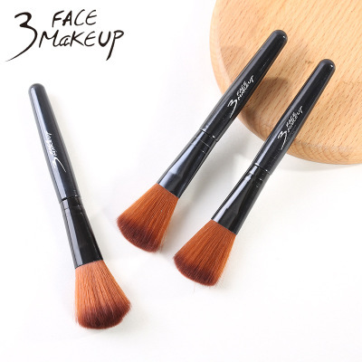 3facemakeup/Third Side Multi-Function Cheek Color Brush Blush High-Gloss Brush Foundation Brush Nose Shadow Brush Eye Shadow Brush