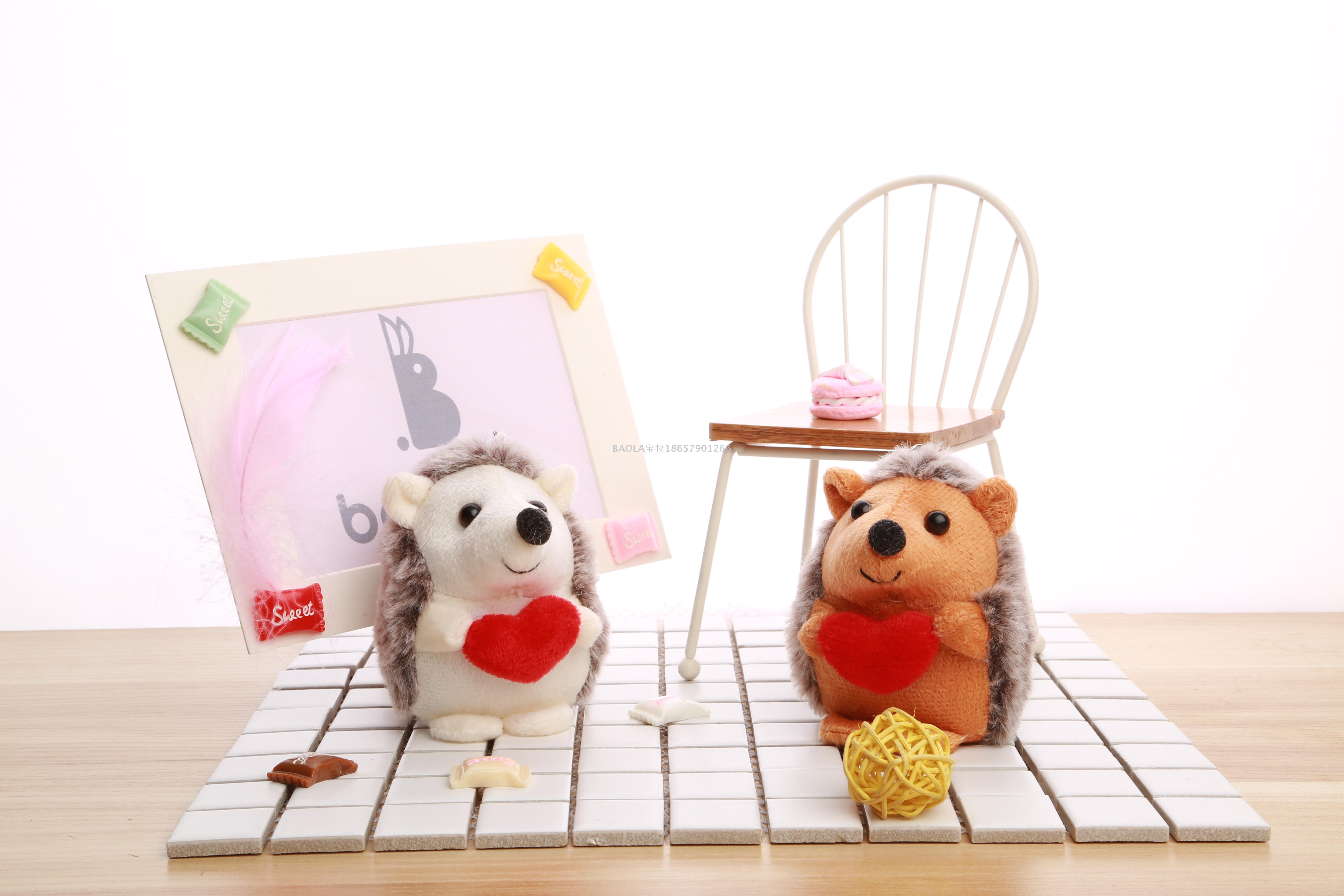 抱心刺猬毛绒小公仔钥匙扣小号爪机娃娃婚庆抛洒玩偶