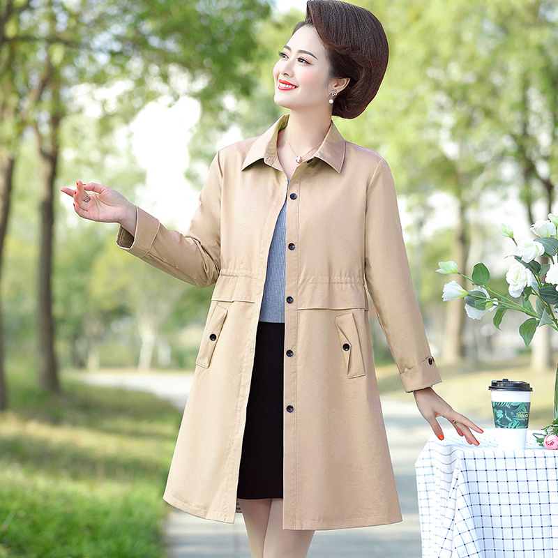 新款女装上衣春季外套纯色纽扣翻领韩版洋气大码中老年妈妈装风衣