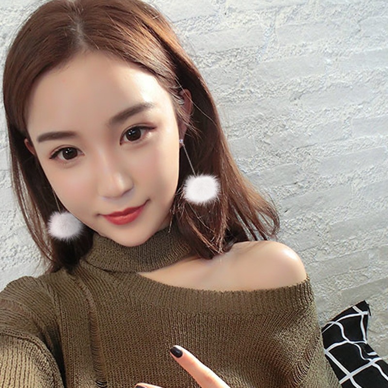 气质长款耳钉个性百搭耳环女毛绒吊坠耳饰韩国简约毛毛球耳坠批发