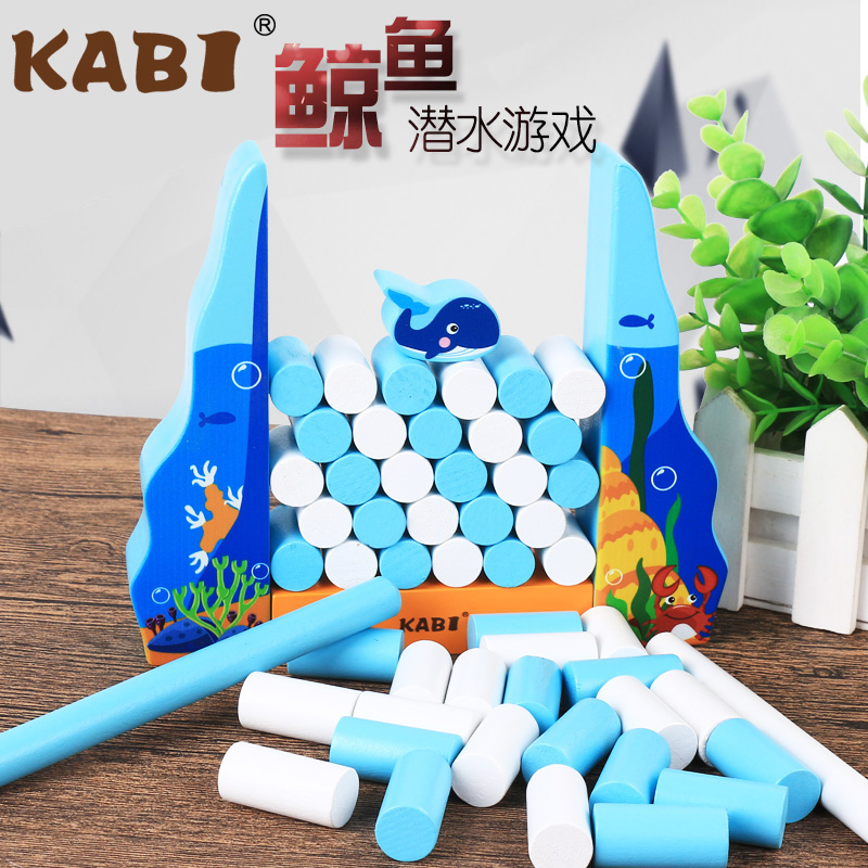 鲸鱼潜水木制木头