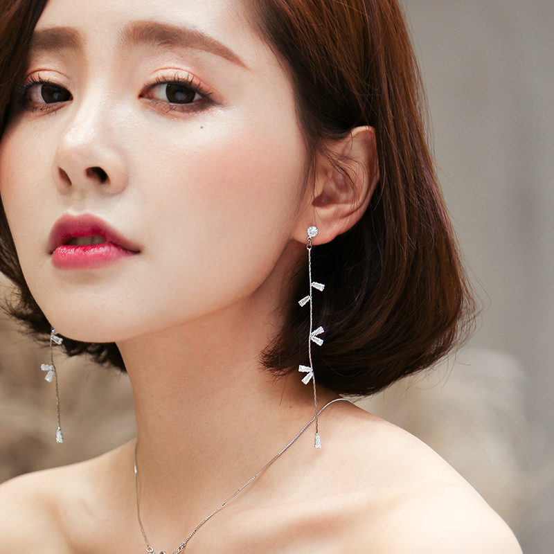 925银针简约柳叶流苏长款耳环水晶气质金属耳坠花瓣超仙深系耳饰