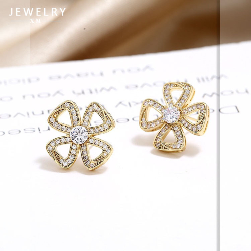 2020 summer new korean fashion simple diamond four petals earrings online celebrity personalized super fairy earrings