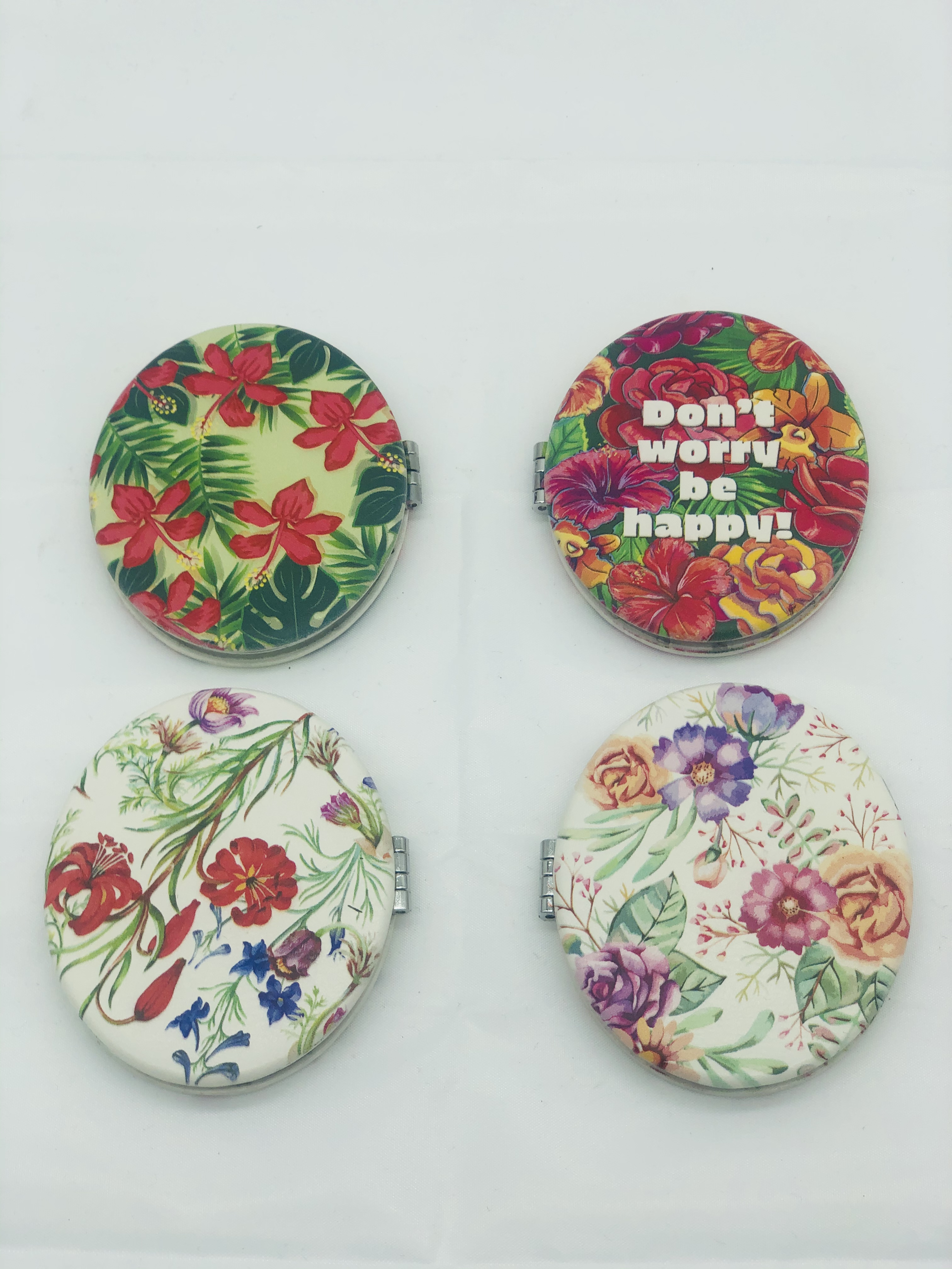 地摊经济 折叠双面放大 PU皮质小镜 补妆化妆随身携带韩式口袋镜