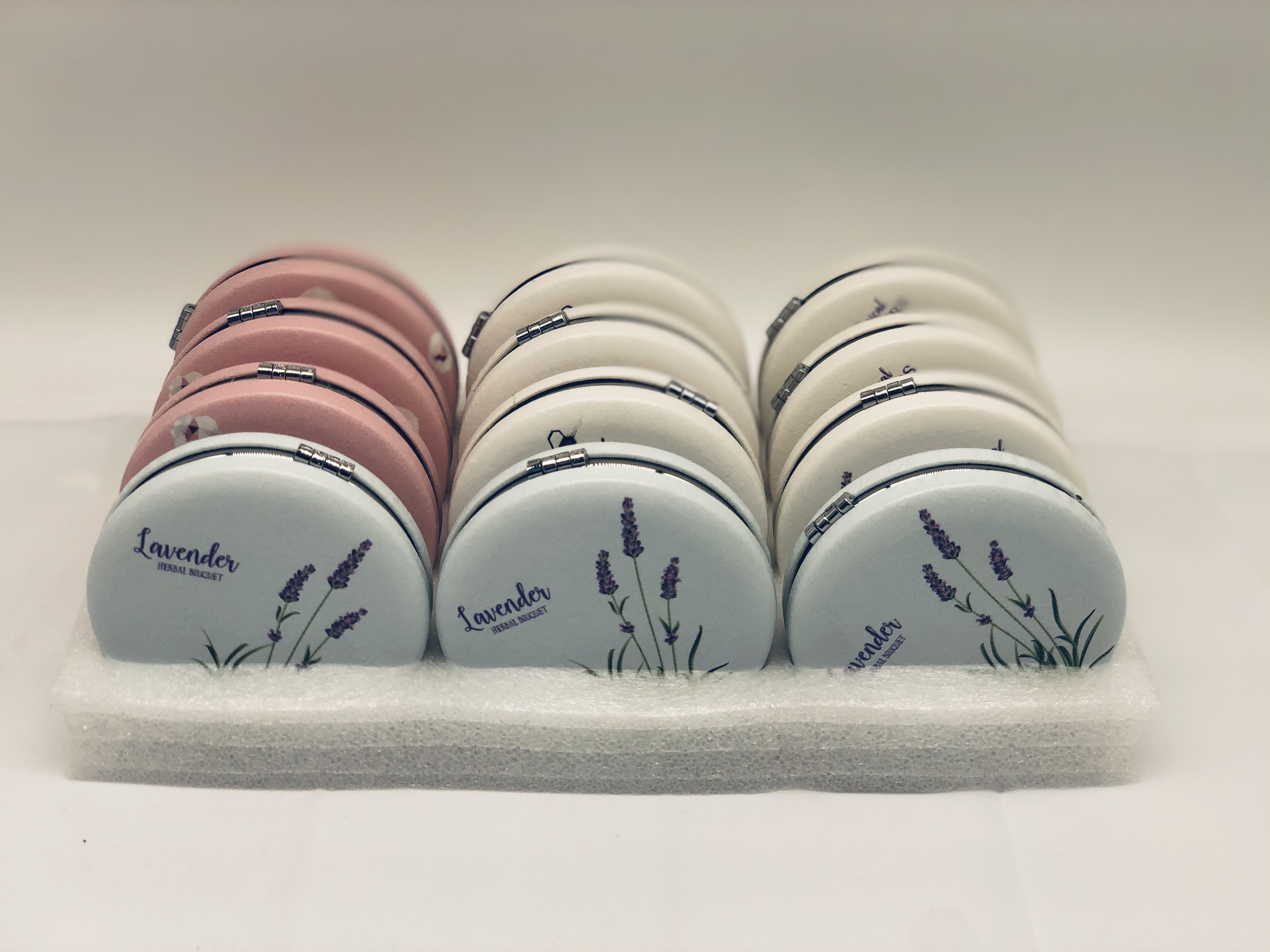 地摊经济 潮流爆款 网红 便携 皮质创意折叠迷你双面放大面包镜