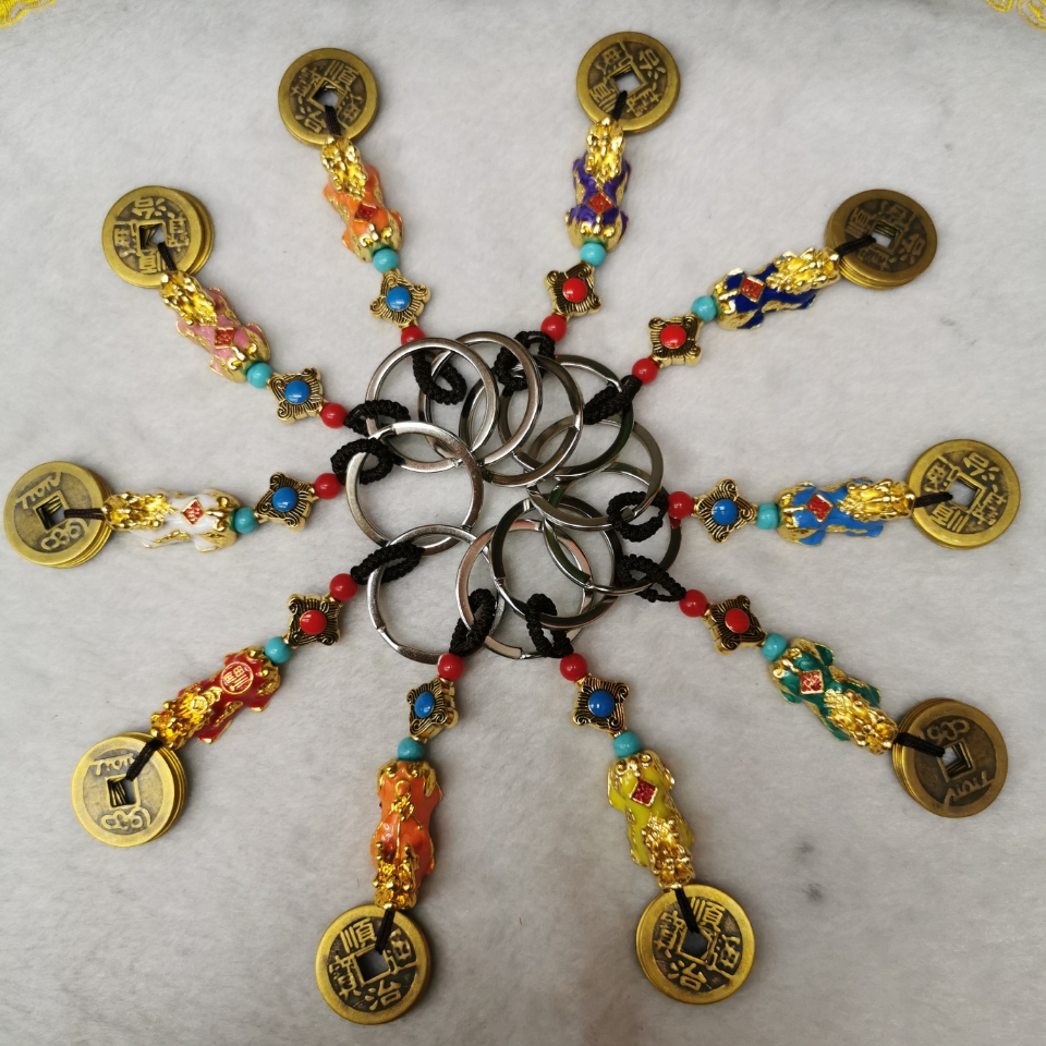 彩色貔貅叼钱币钥匙扣保色电镀