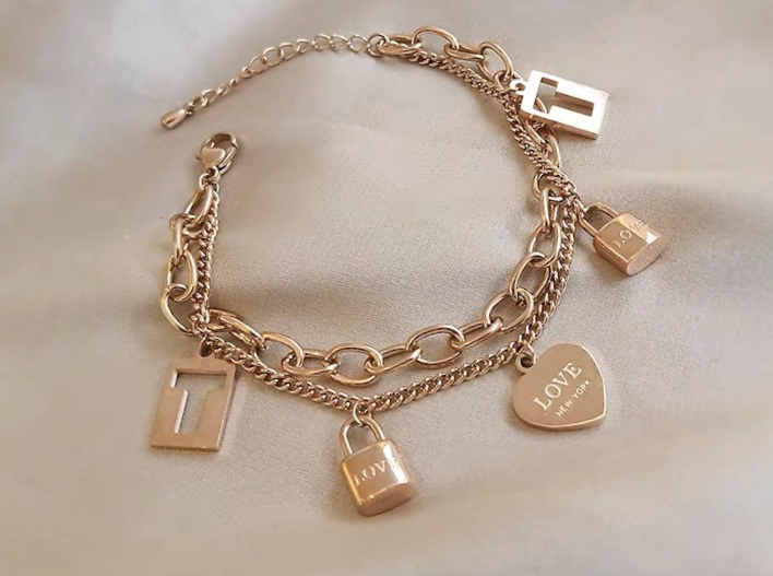 K金钛钢手链女韩版不锈钢厂家直销网红爆款时尚潮流新款手链K金