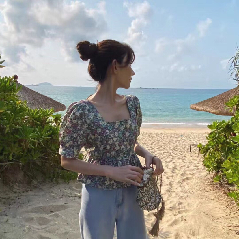 印花气质闺蜜2020款韩版方领修身显瘦短款装衬衫女夏新