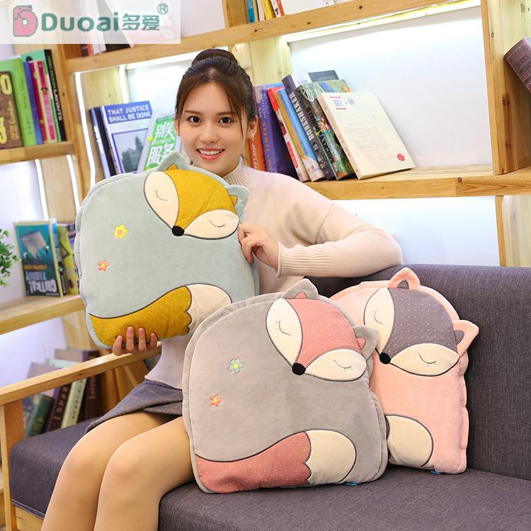 豪伟达新品狐小馋抱枕被空调毯U型枕车用颈枕靠垫汽车书房多用