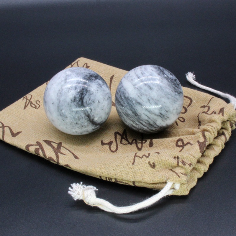 现货批发天然大理石手球中老年保健礼品麻布袋装手转按摩健身球