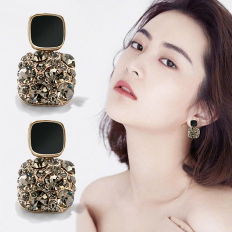 2019新款几何方块耳环长款镶钻画油个性耳饰韩国气质时尚小饰品女
