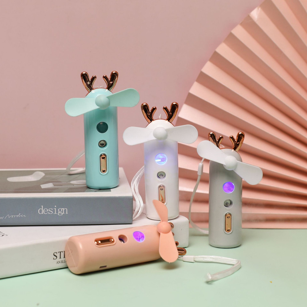 夏季新款卡通小鹿喷雾风扇 保湿迷你便携电风扇 充电加湿喷雾风扇