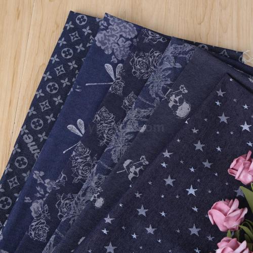 polyester cotton denim jacquard fabric can be used for making clothing， hats， bags， footwear and other products