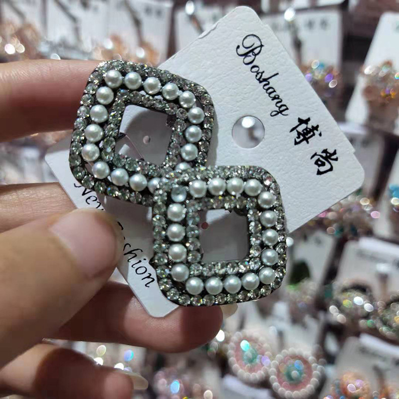 速卖通热销耳环饰品闪亮珍珠防过敏耳钉耳环厂家批发支持定制批发