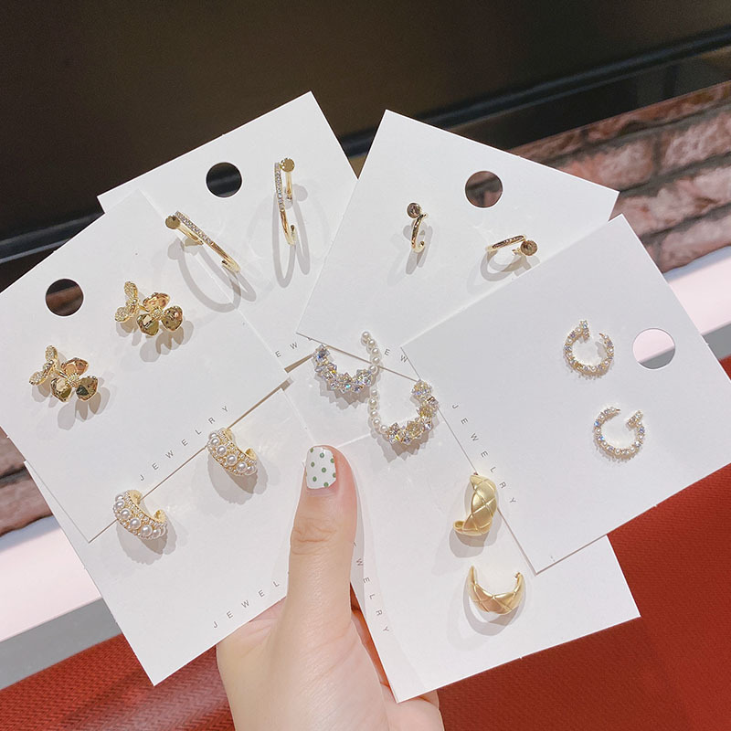 新款耳耳圈耳钉银针防过敏酷炫时尚百搭东大门钉子花网格锆石批发