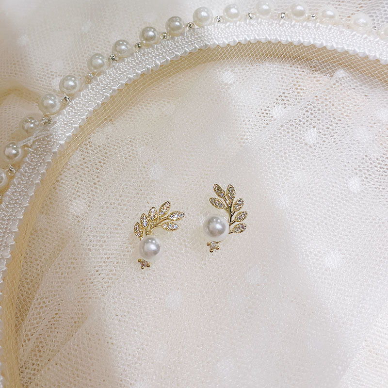 新款耳钉耳环珍珠叶子银针防过敏时尚简约百搭清新东大门淑女批发