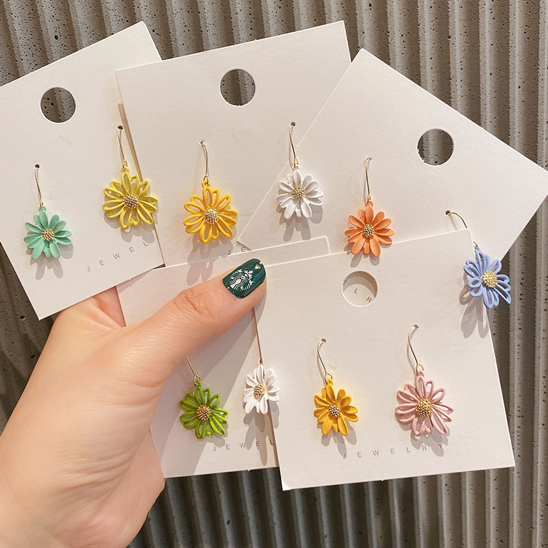 20新款小雏菊不对称时尚网红日韩东大门复古可爱女耳饰时尚批发