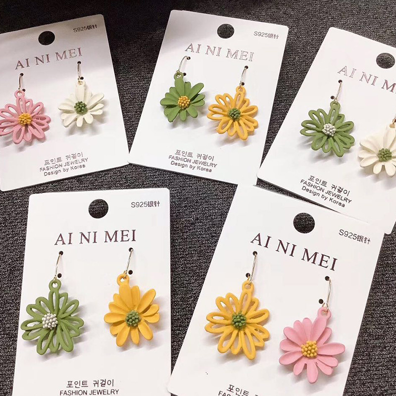 2020小清新雏菊花朵耳环 不对称超仙耳坠 春夏森系太阳花耳钉批发