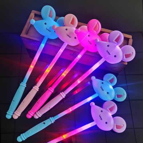 2020 luminous mouse stick colorful flash magic stick cartoon children‘s toys wholesale night market stall supply hot sale